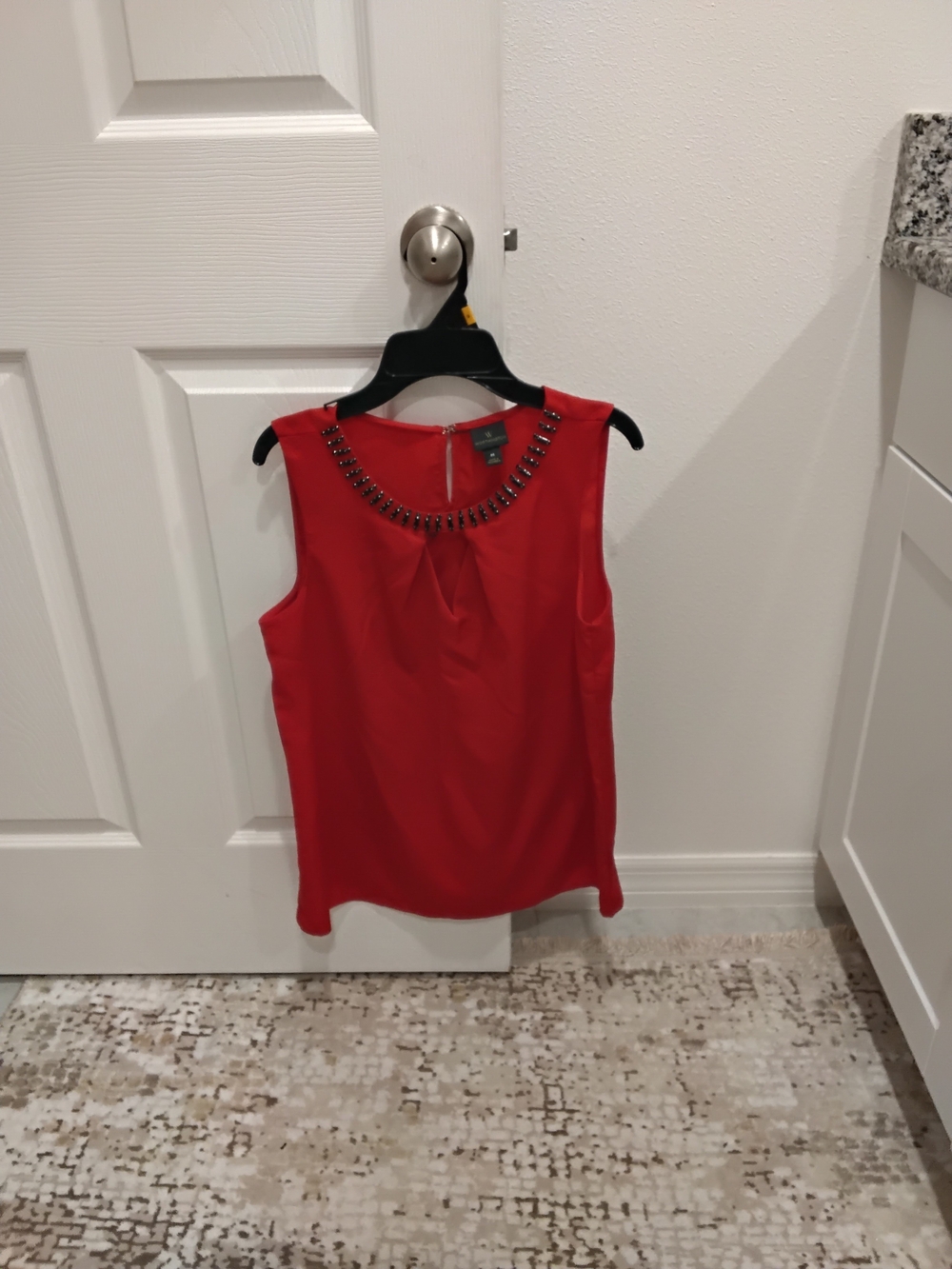Embellished Neckline Red Sleeveless Camisole